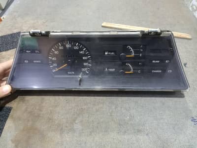 Nissan sunny b12 original speedometer