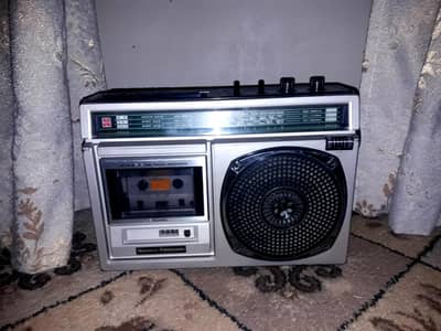 National panasonic tape recorder with 4 band radio