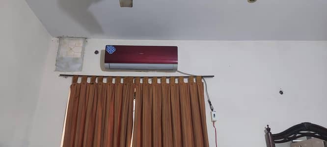 Haier AC. 1.5 Ton. Not much used.