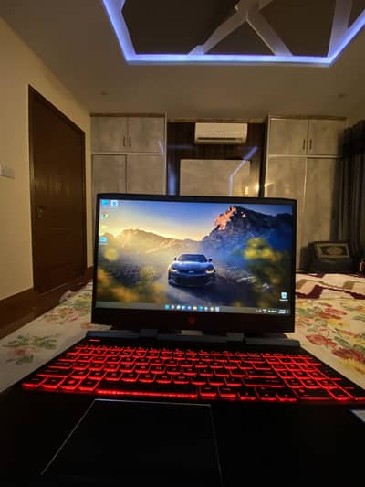 Hp Omen 15 i7 8th Gen 512 SSD Nvidia GTX Graphic Card