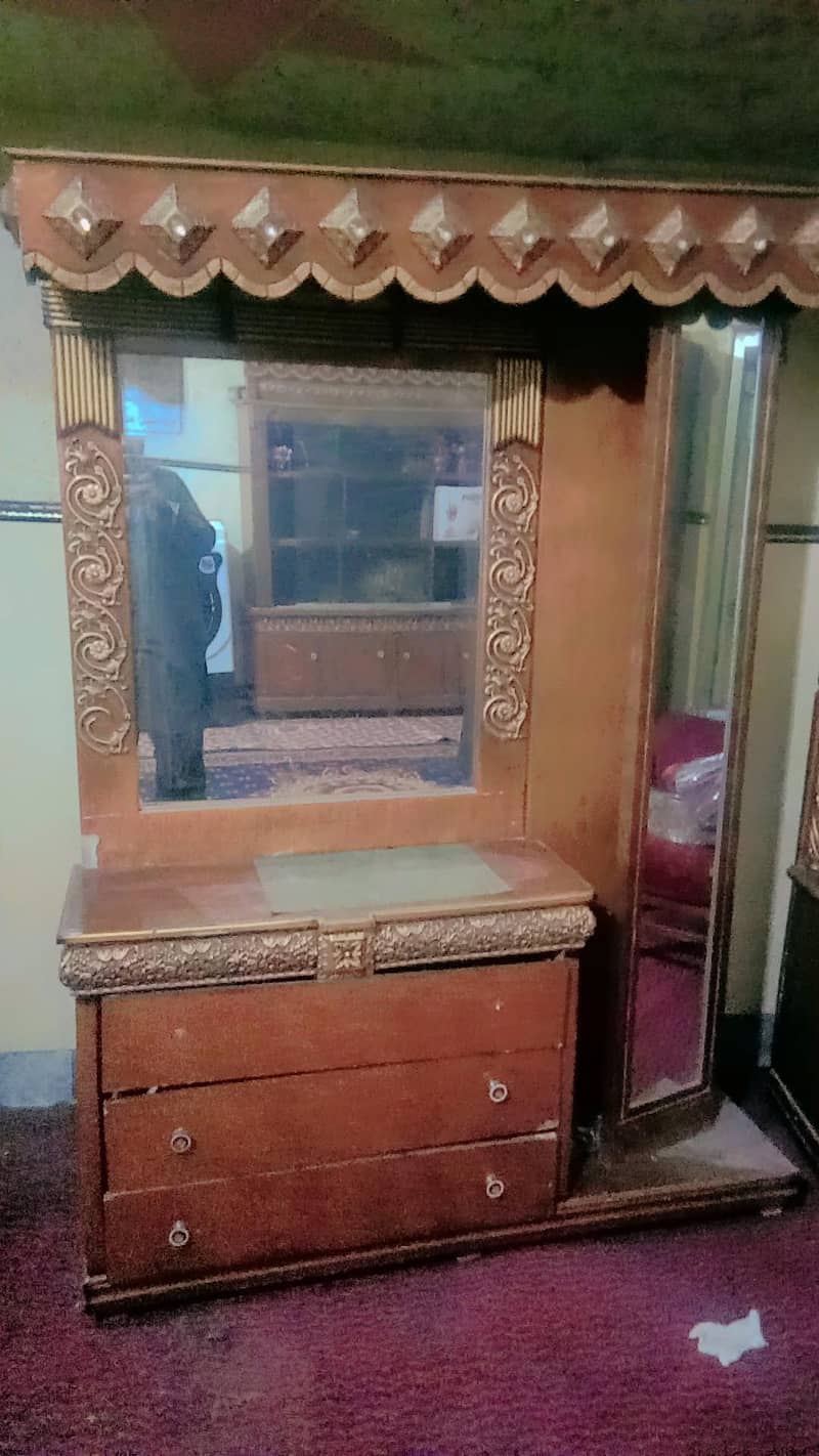 Dressing Table 5