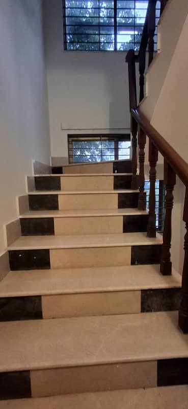 10 Marla Beautiful Upper Portion with Solar System available for rent in Bahria Town Overseas Sector