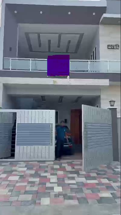 5.25 Marla Double-Story Corner House For Sale Gulberg Avenue, Bahawalpur