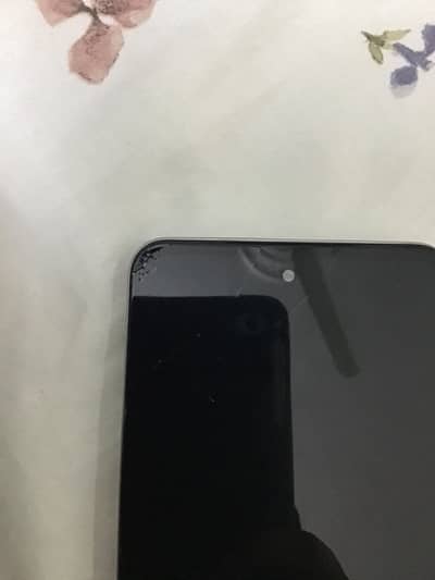 Vivo Y19s little screen damage