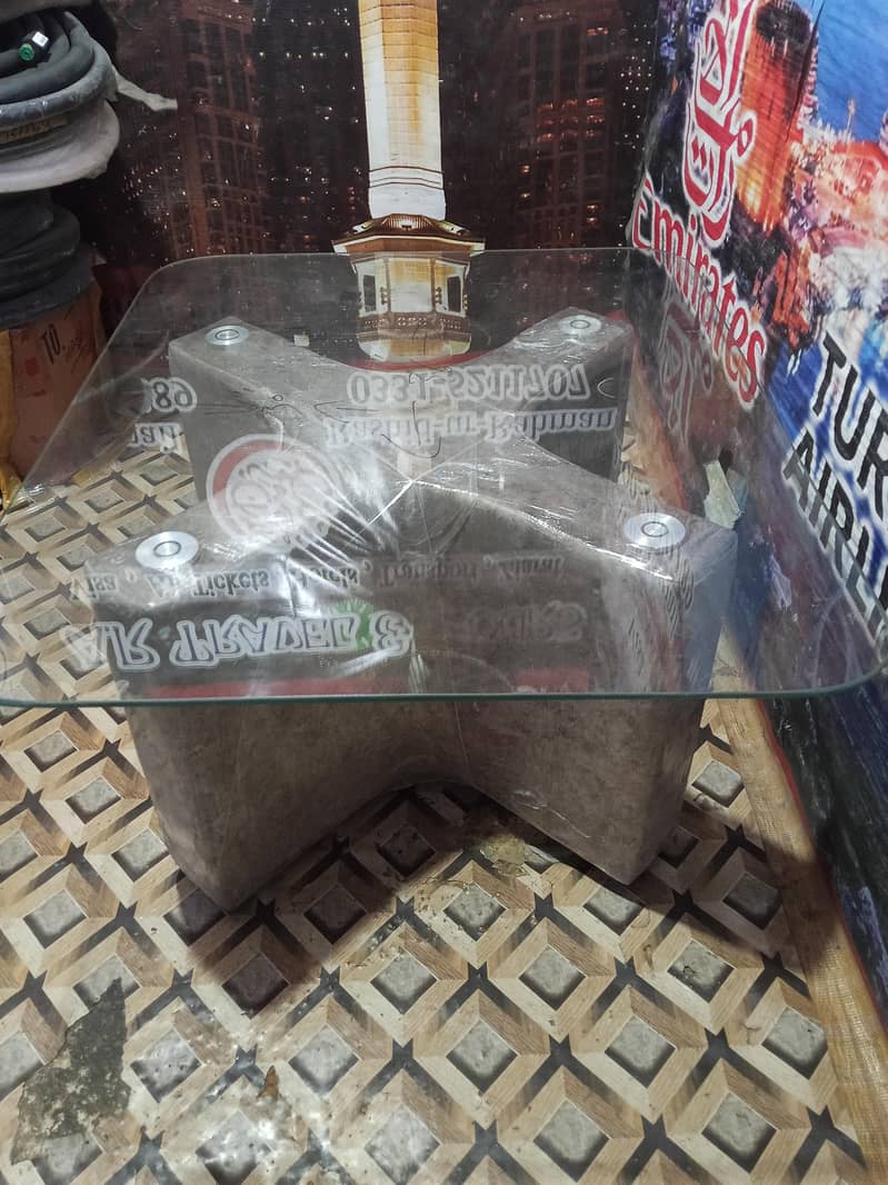 glass table 1