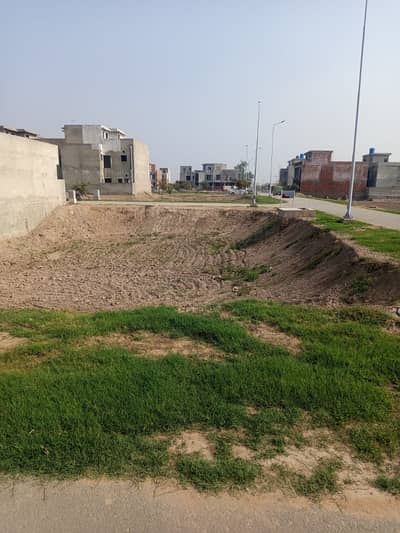 5 Marla Plot for Sale Orchard Block | Park View City Lahore