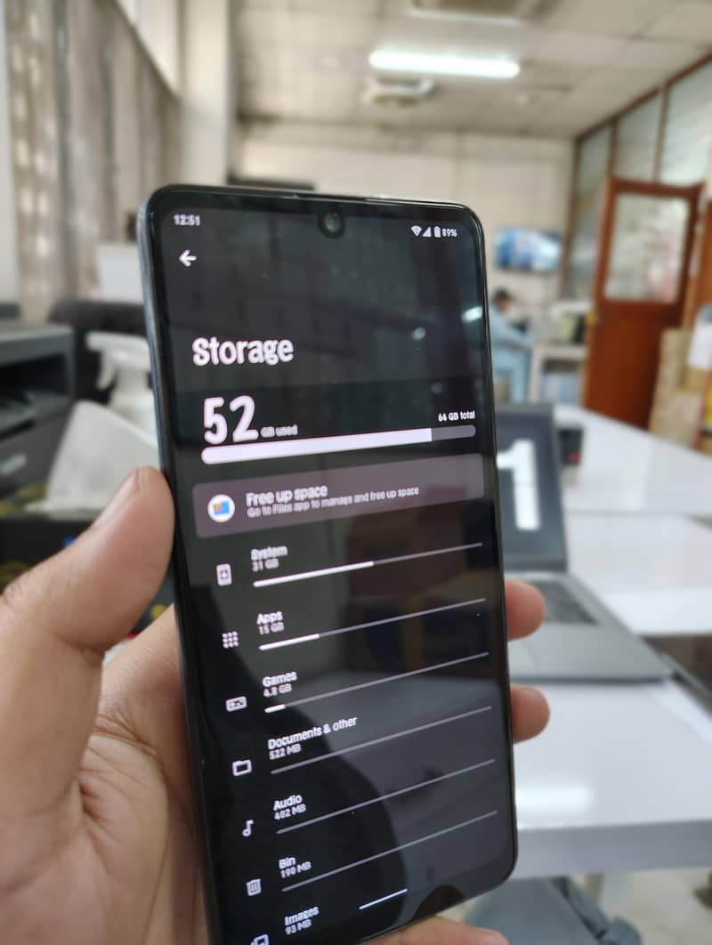 AQUOS ZERO 5G BASIC 4