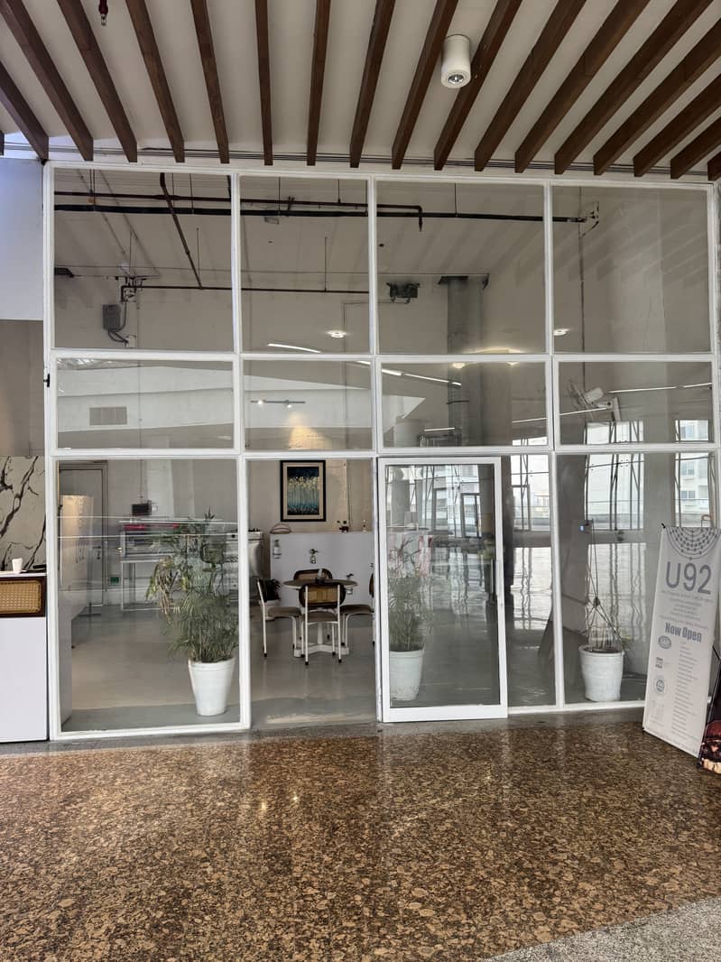 Front elevation glass cutting frames 0