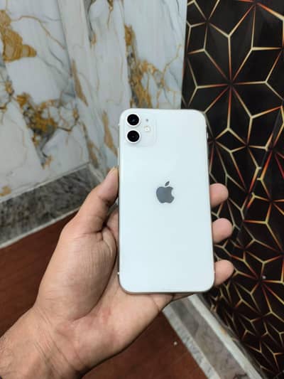 iphone 11 64 GB icloud locked