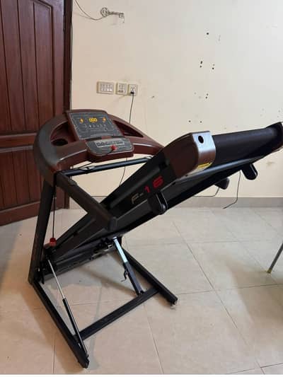 Treadmill Home Used dubai imported with incline 110+kg supported