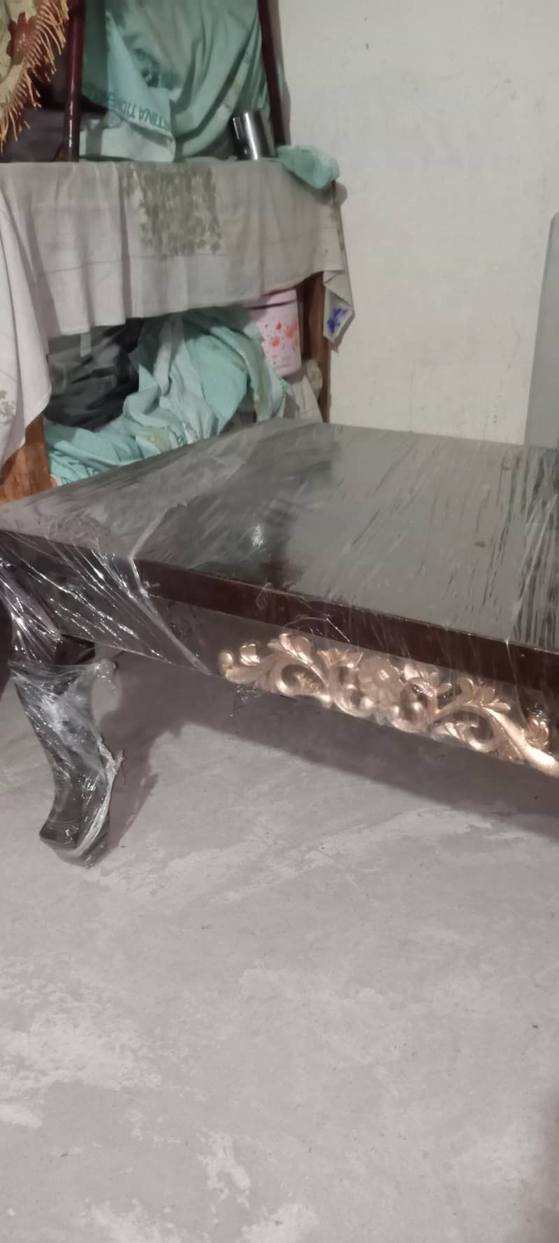 Brand new Ceter Table 2