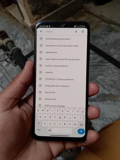 4+2=128 belkul okay hai mobile