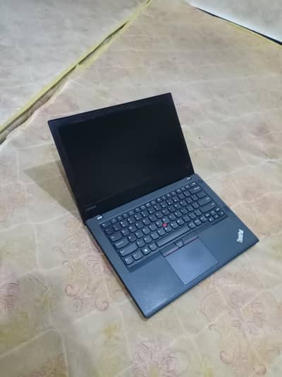 Lenovo i5 6th slim fingerlock   8gb ram +128gb Nvme  SSD