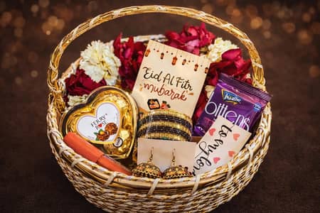 Customised Gift Baskets for Eid, Ramadan, Chocolate Box, Bouquet