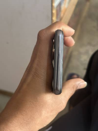 4gb 64gb all okk just minor glass break