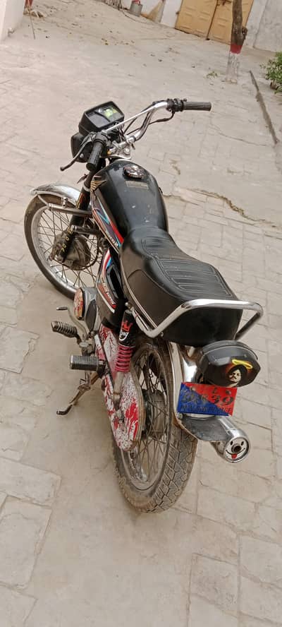 Honda 125 black colour modal 2019