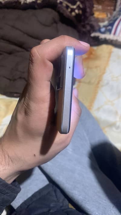 OPPO F21 pro