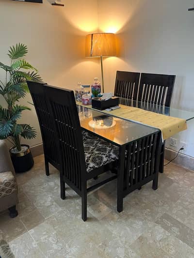 6 seater dining table