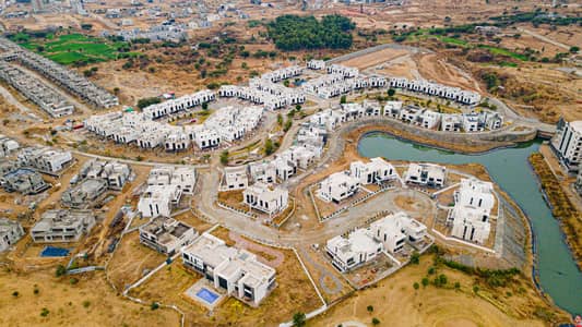 1 Kanal Premium/Luxury Golf Facing Plot for sale in Eighteen