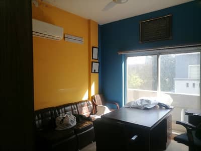 Prime Location Flat In Johar Town Phase 2 - Block Q For rent
