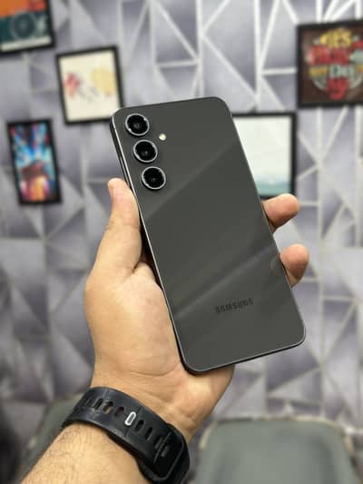 Samsung S24 FE 8GB 128GB pta Approved C brand new phone not even used