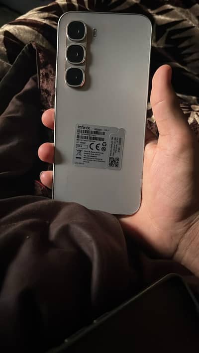 Infinix hot 60 pro  number Whatsapp 03484847100 es number par contact