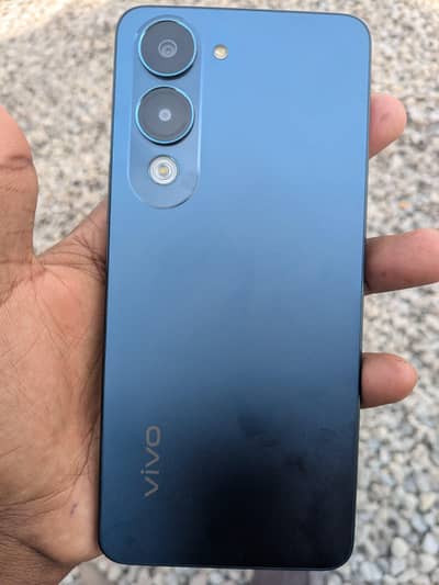 vivo y04 urgent sale condition 10/10 only one hand used