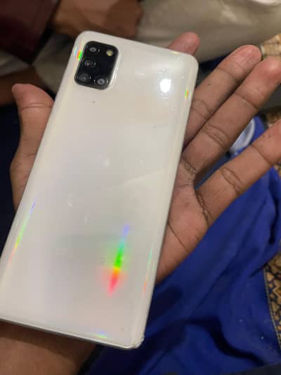 I'm selling Samsung galaxy a31 dual pta 128gb and Exchange possible