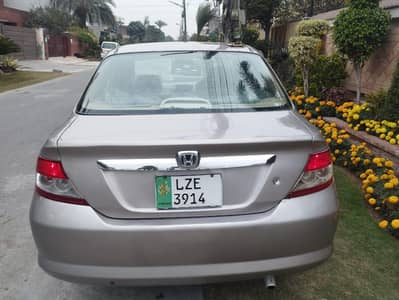 honda city 2004 model for sale  condition 10/8