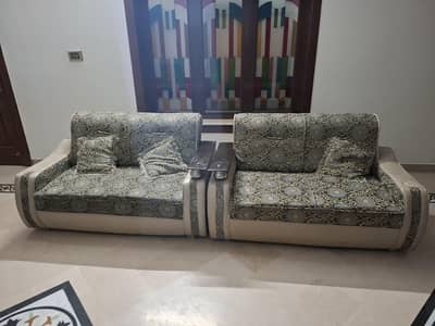 10 Seator Sofa Set Available at very reasonable price