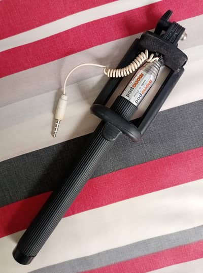 Selfie Stick with Connect & Shoot Button Expands 43" Black