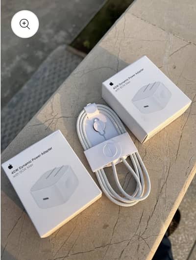 Apple 40 W Dynamic Power Adapter with 60 W Max