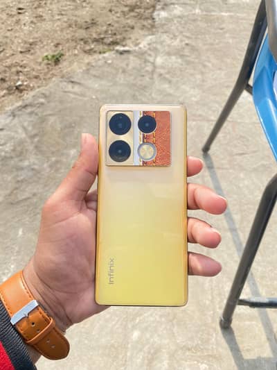 Infinix 40 pro 16+256