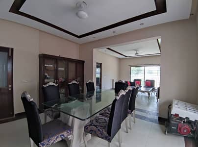 KANAL FULL HOUSE NEAR TO MARKET