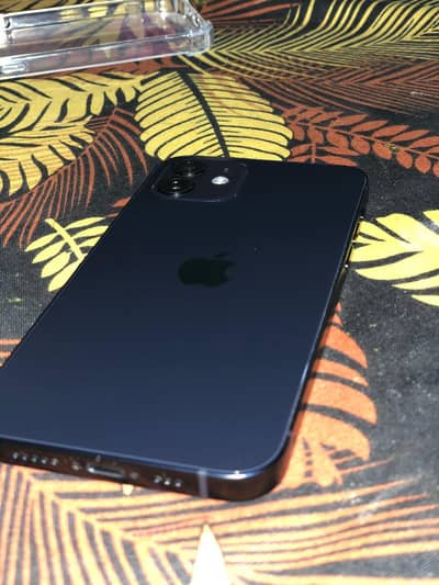 iPhone 12 64 GB 10/10 condition all okay Orginal battery/ Orginal pane