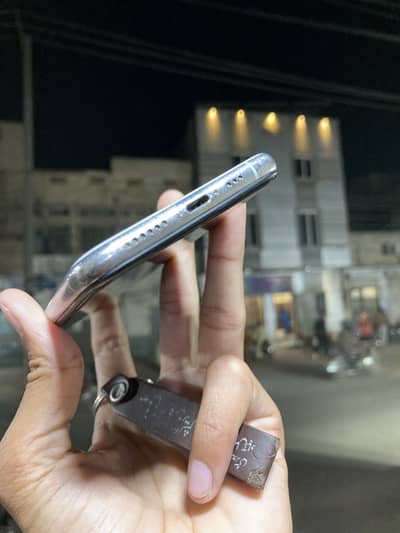 256 gb face id true tone speaker camera all okay working