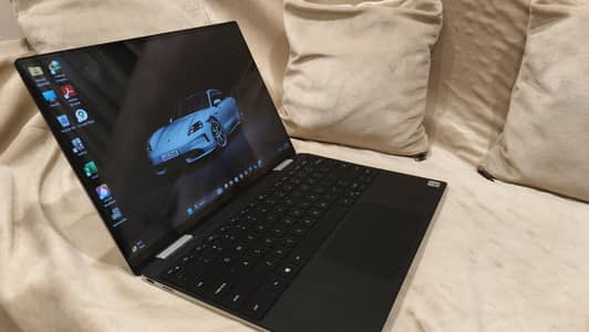 Dell XPS 7390 2 in 1  Touch 360  13.4" i5 10th gen i5-1035G1 8GB 256GB