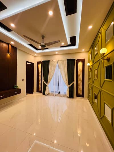 8 Marla Lower Portion with Gas Available For Rent In Bahria Town Lahore