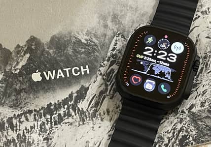 Apple Watch Ultra 2 Black Titanium 100% Battery Health
