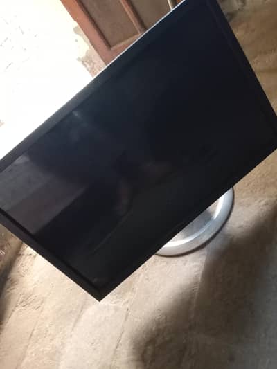 Sonic 24" LCD for desktop sale