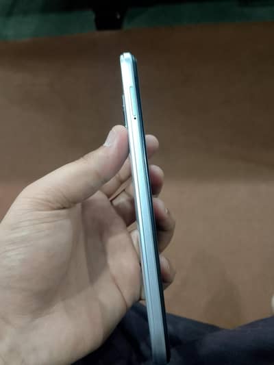 Infinix hot 12 ram 6 rom 128 condition 10 by 8