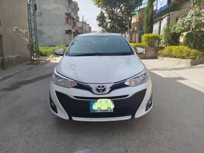 Toyota Yaris ATIV 1.3 2022 automatic full option White