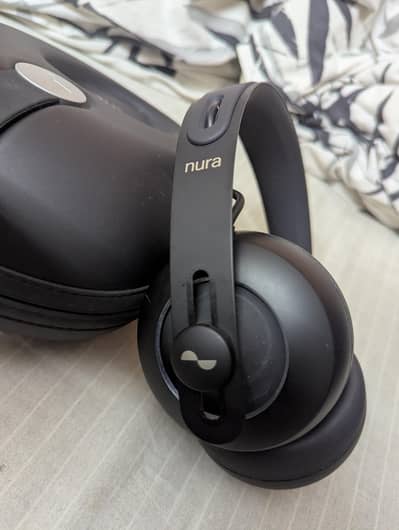 Nurphone 330 wireless headphone head shaking bass rare to find this