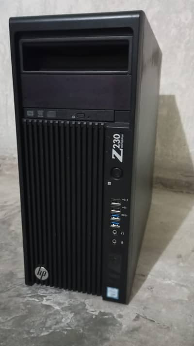 HP Z230 / Core i5 4590 / 16GB Ram / SSD 240gb