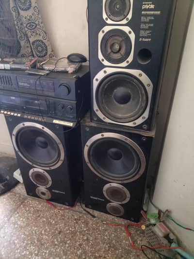 Kenwood Amplifier with 3 Speaker