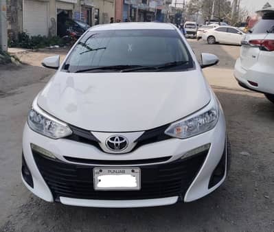 Yaris total genuine B 2 B 1 owner 3 key available cvt auto 1.3