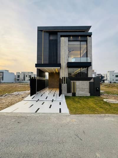 5 Marla Brand New Luxury House Available For Rent In Bahria Town Lahore