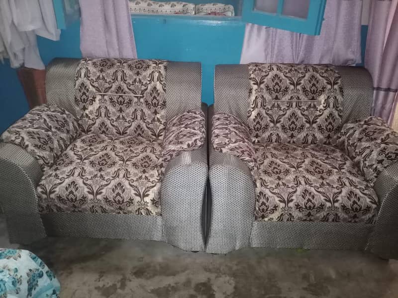 5 seatar sofas set. 0