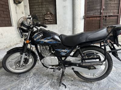 Suzuki GS 150 Se