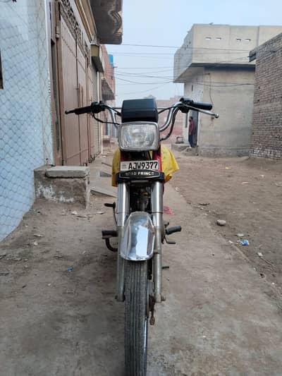 CD 70cc road prince ( argent sale)